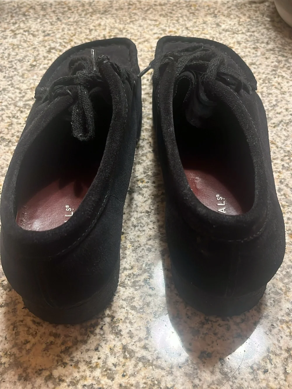 Clarks Originals Men’s Black Suede Chukka Wallabee Boots